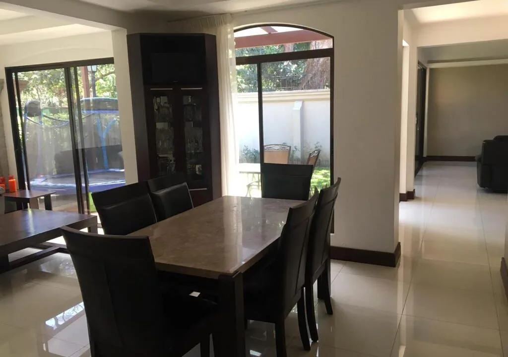 Alquiler Casa en Santa Ana