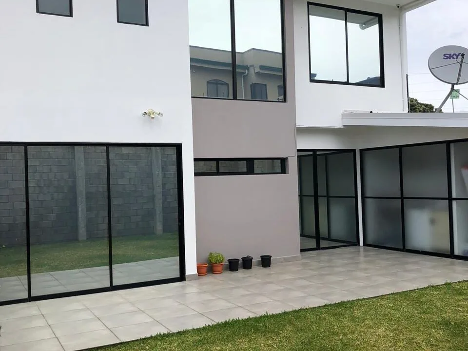 Venta casa en Heredia #31