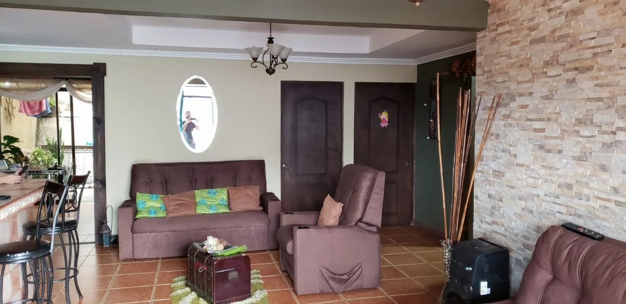 Venta de Casa en Dulce Nombre, Coronado #4