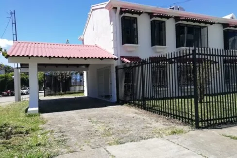 Alquiler de Casa en Nunciatura Rohrmoser #110