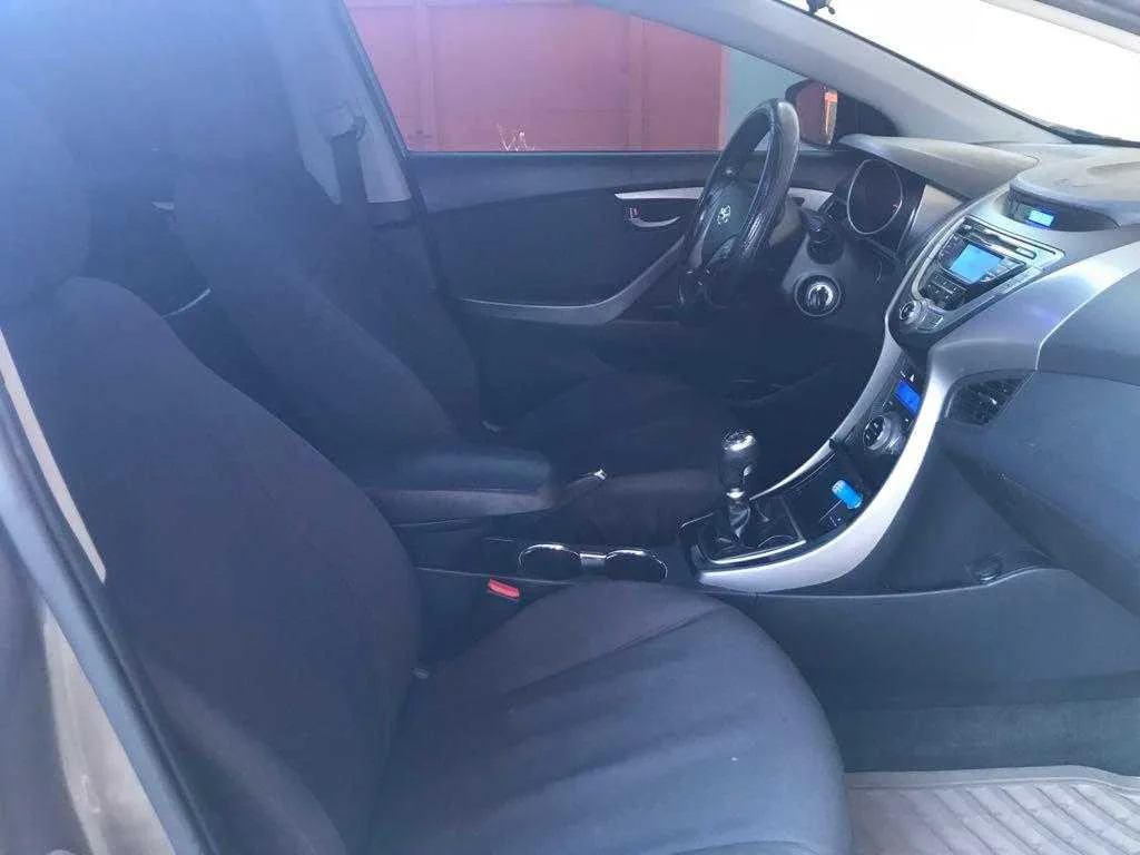 Hyundai Elantra GLS 2013 - foto 6