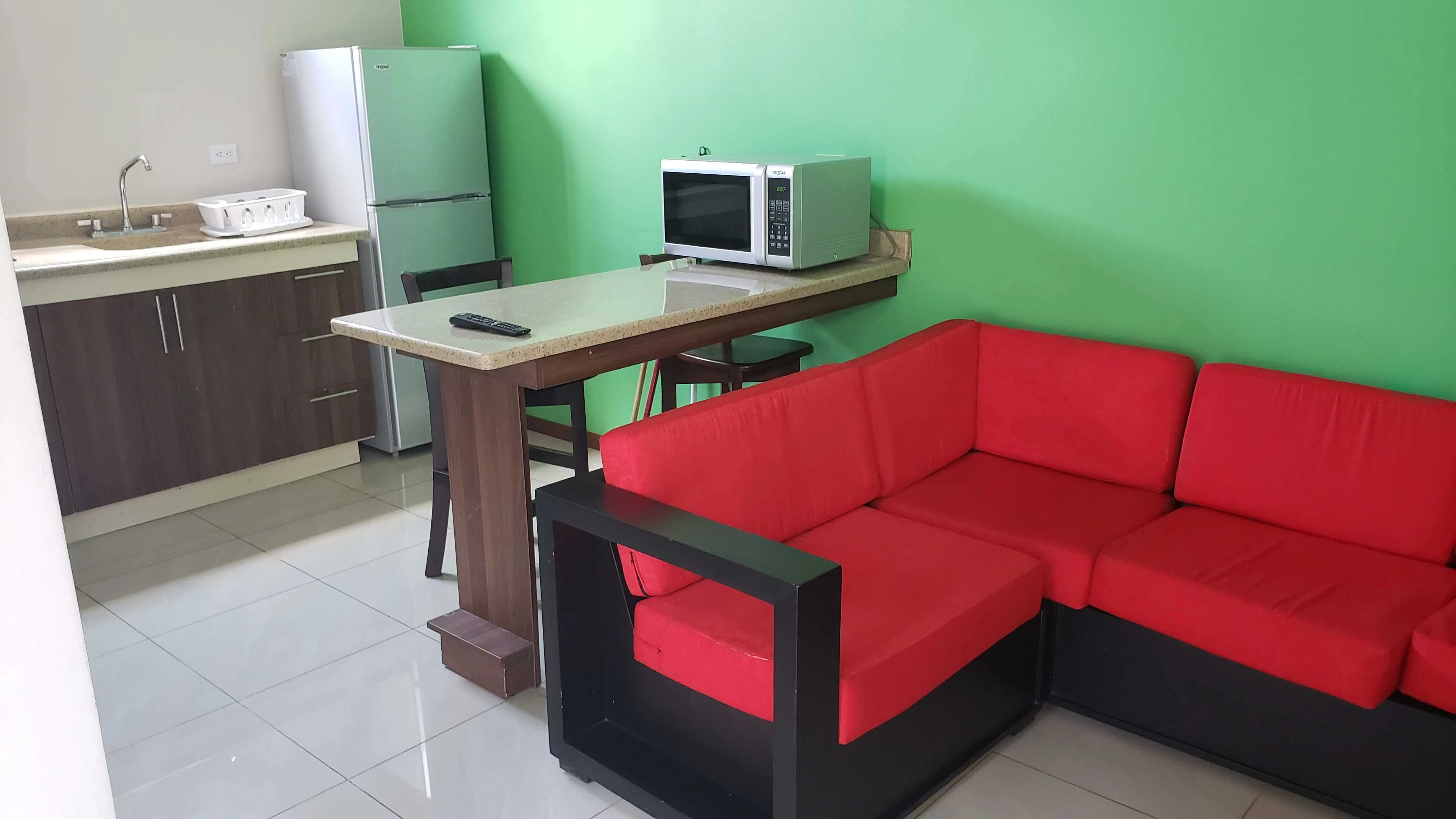 Alquiler de apartamento amueblado en Calle Loria Alajuela ¢300.000. - foto 2