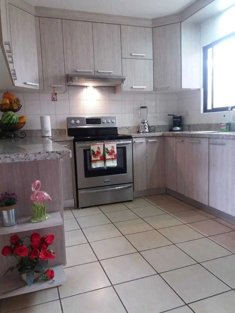 Venta de casa, La Ceiba de Alajuela, 330 m2, ¢110.000.000= - foto 3