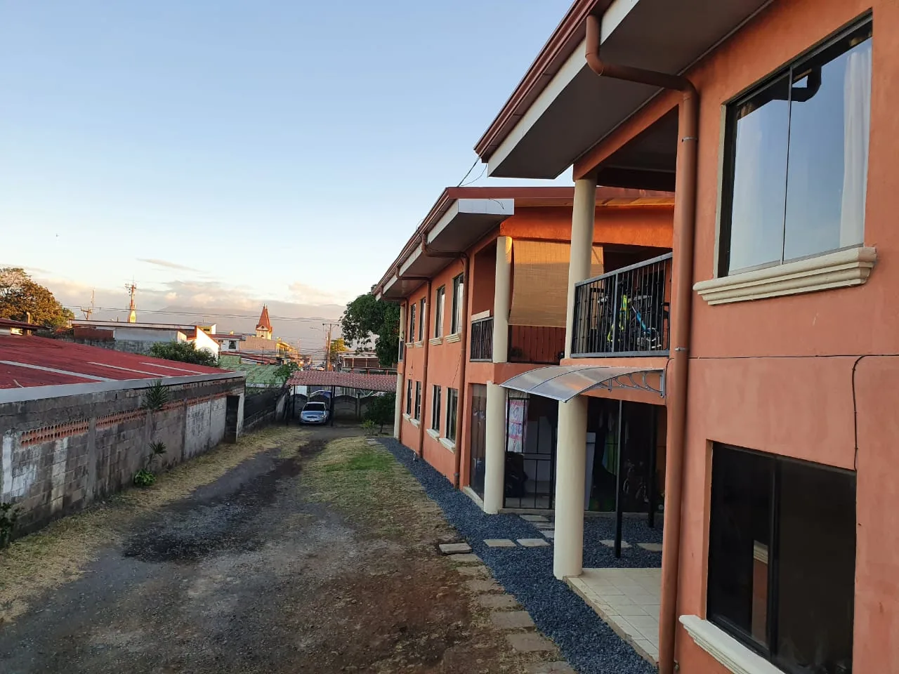 Apartamento de alquiler, Alajuela centro, ¢240.000=