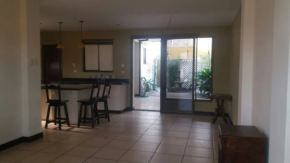 Venta de casa en condominio, Alajuela, $215,000