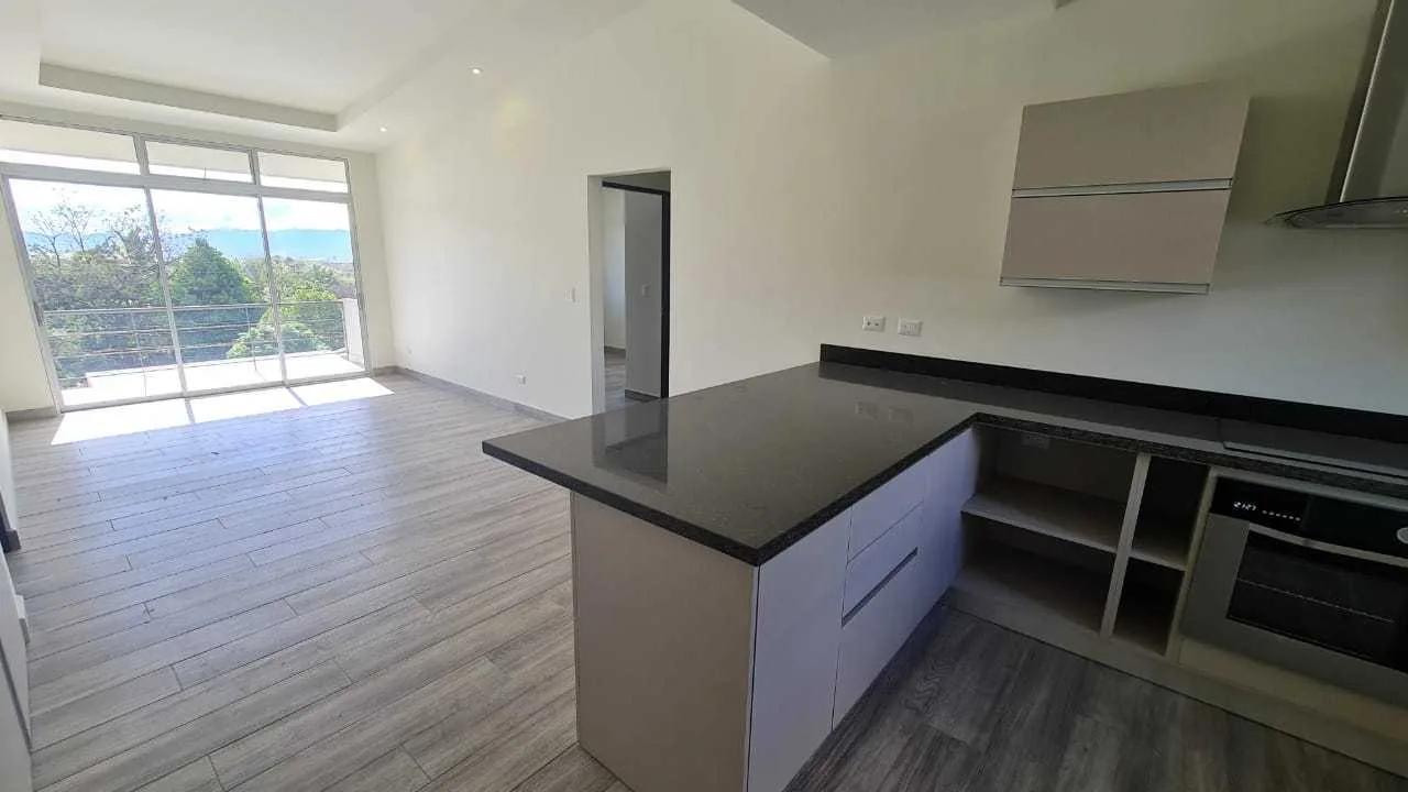 Alquiler de casa nueva en El Coyol Alajuela cerca de RITEVE, 105 m2, $750= - foto 4