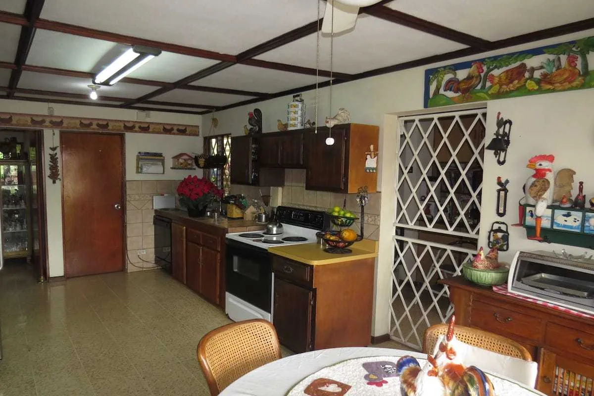 Alquiler de casa en Alajuela centro, Urbanización La Tropicana, $1.500= - foto 6