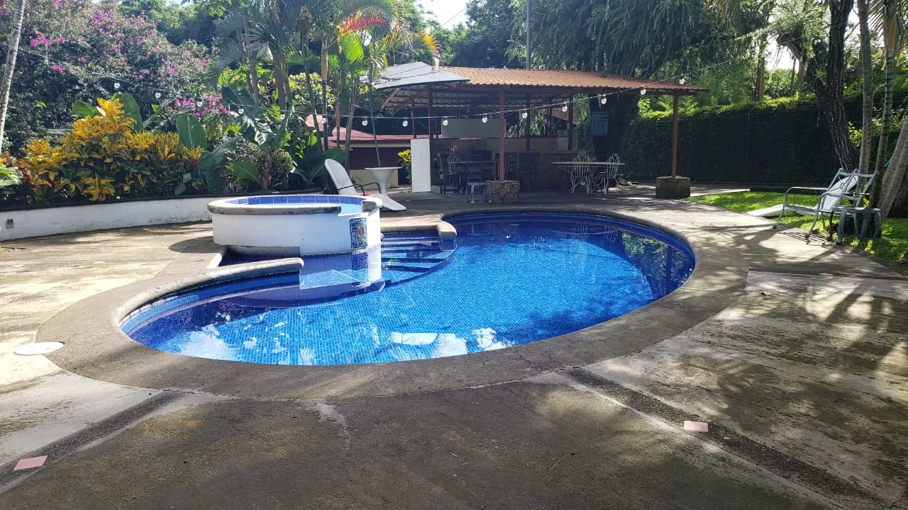 Alquiler de apartamento pequeño tipo estudio en quinta privada $500=