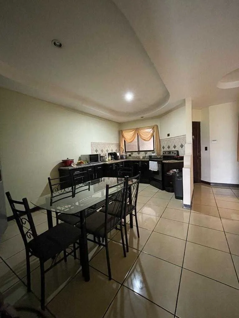 Venta de casa con local comercial, San Isidro de Alajuela, 156 m2, ?61.000.000= - foto 4