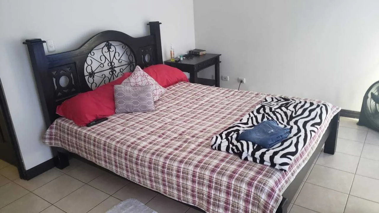 Venta de casa en Condominio Vila del Lago, Alajuela, 160 m2, $110.000= - foto 4