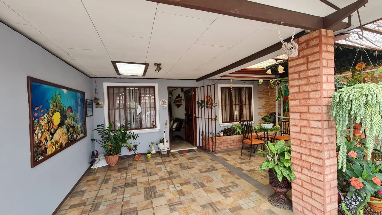 Casa en venta Urbanización Sol Casa, Alajuela.