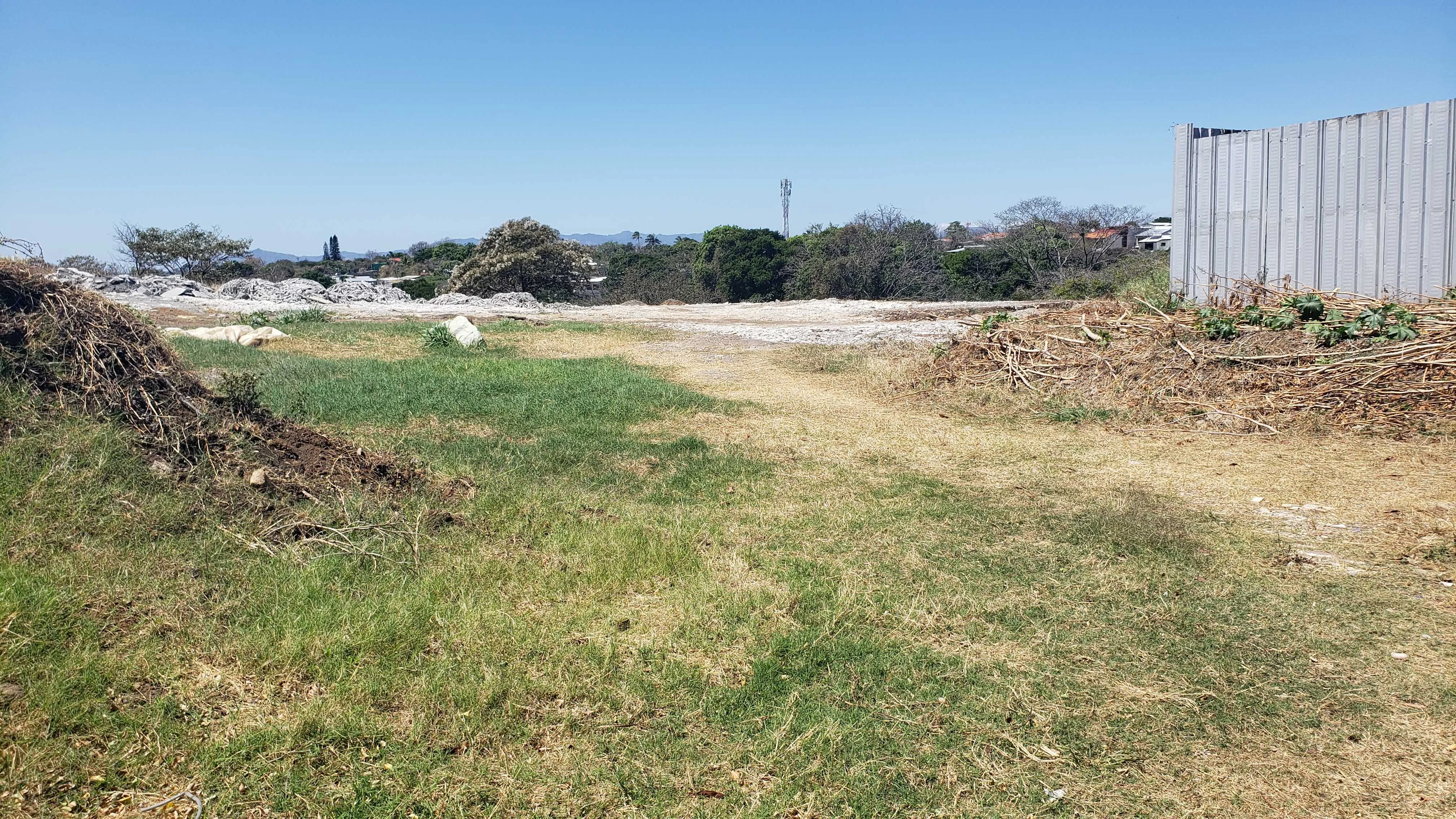 Alquiler de predio en El Roble de Alajuela, $3.000= - foto 2