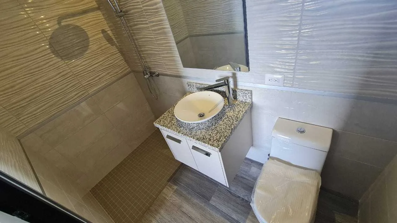Alquiler de casa nueva en El Coyol Alajuela cerca de RITEVE, 105 m2, $850= - foto 5