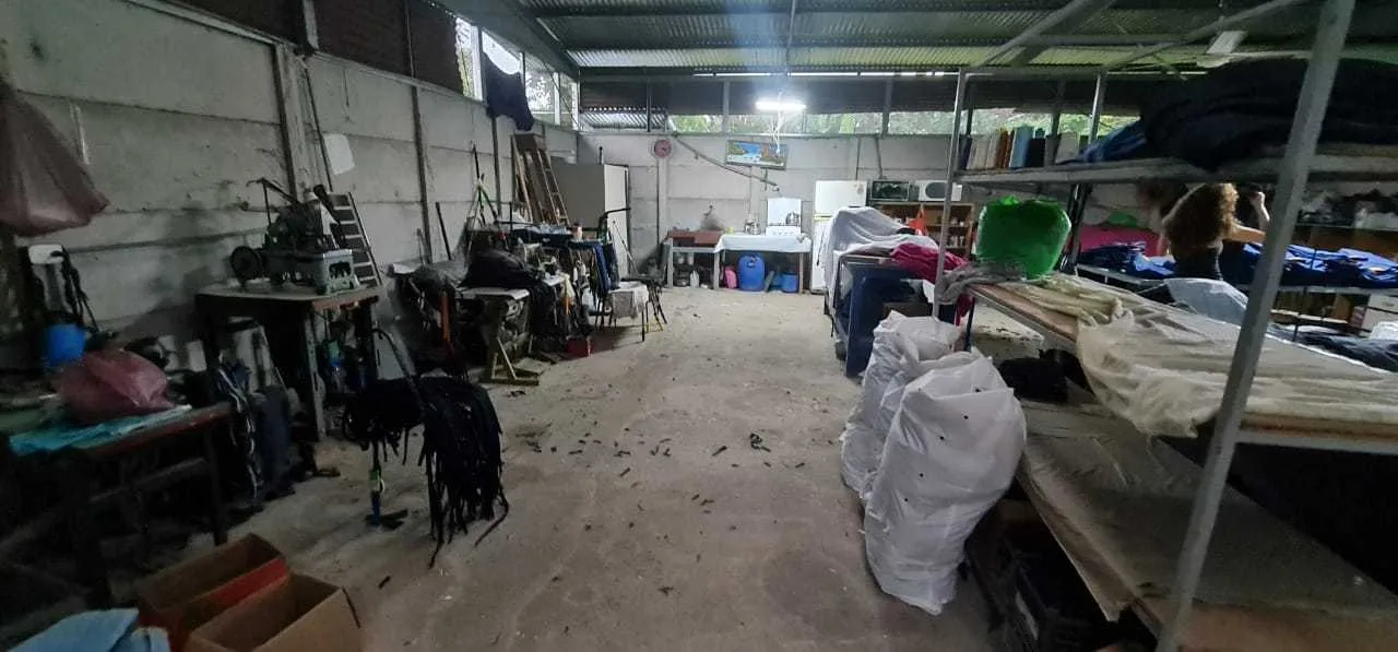 Alquiler de bodega en El Barrio San José, Alajuela, 300 m2, ¢500.000= - foto 3