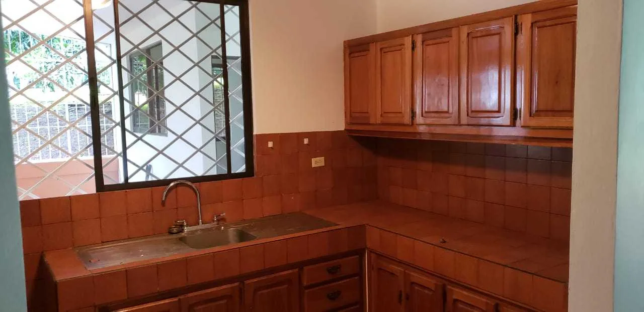 Alquiler de casa, Alajuela centro, $1.000= - foto 2