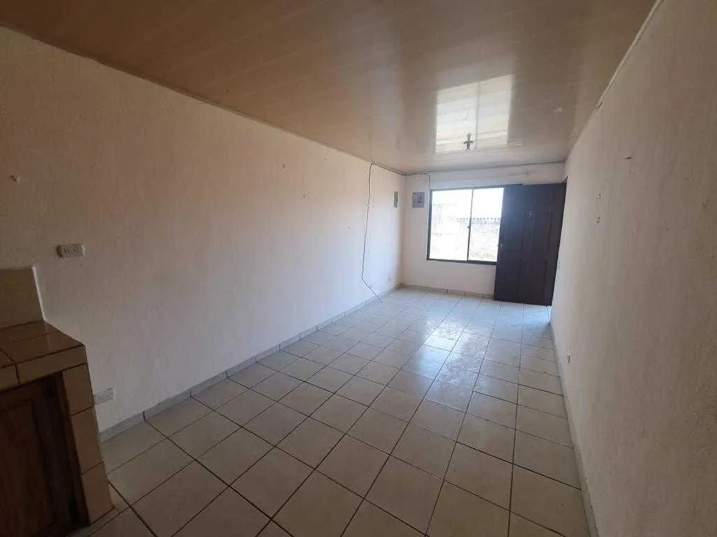 Apartamento de alquiler, Alajuela centro, ¢240.000= - foto 3