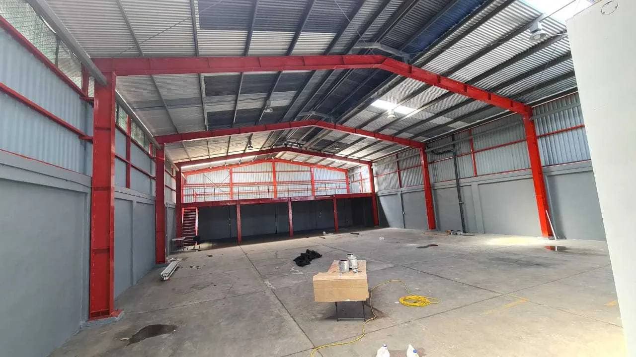 Alquiler de bodega industrial en Heredia, Cariari, $2.800 + IVA - foto 3
