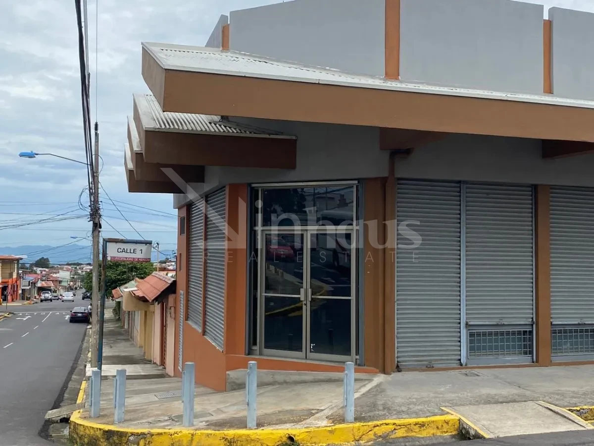 Alquiler de edificio con locales comerciales en Heredia - foto 2