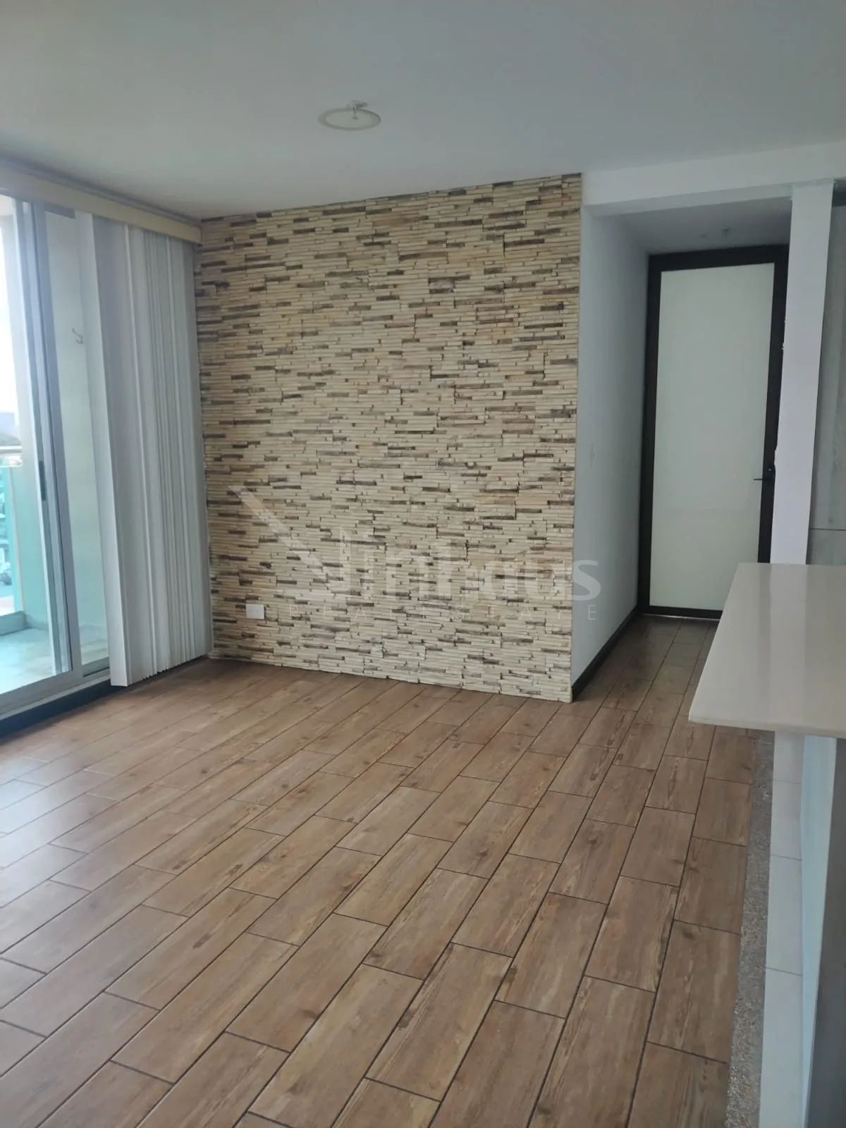 Se alquila apartamento en Torre en Sabana Sur, San José - foto 2