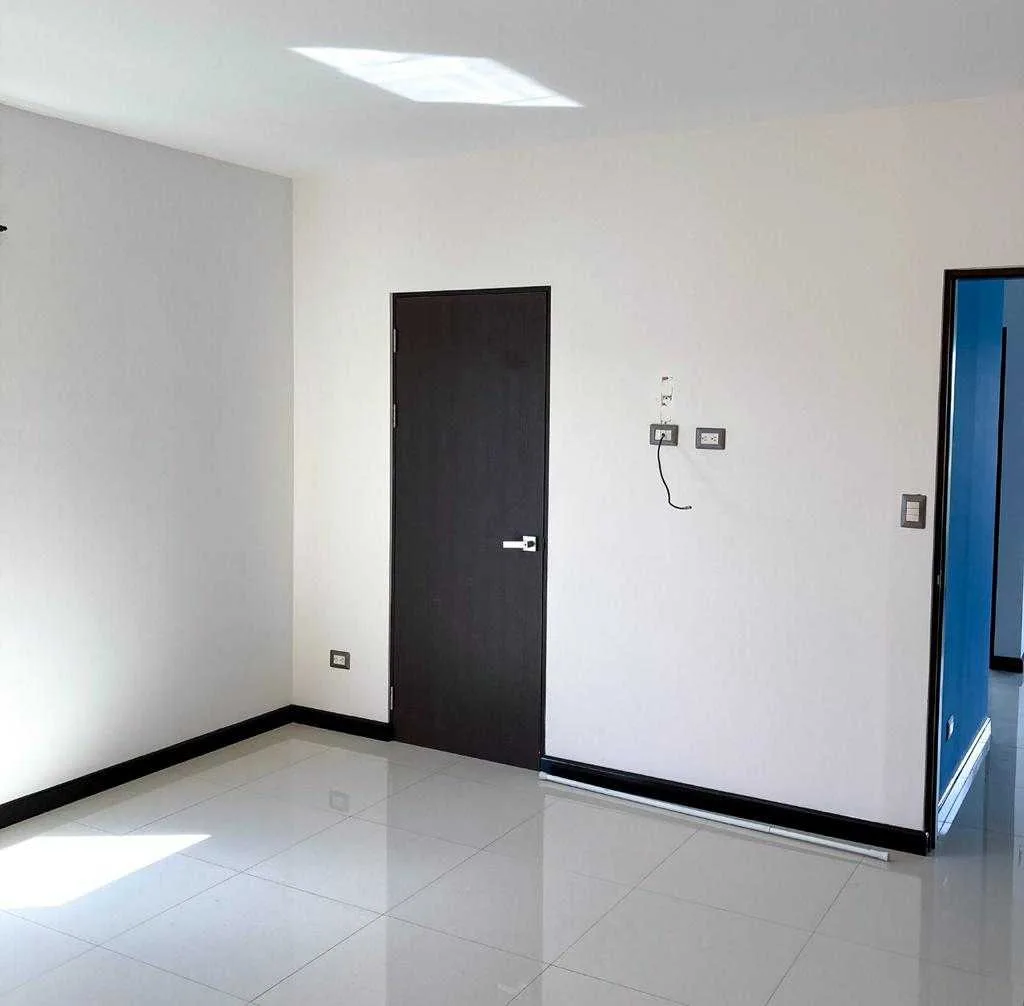 Alquiler de Apartamento, Alajuela, Condominio La Rioja - foto 5