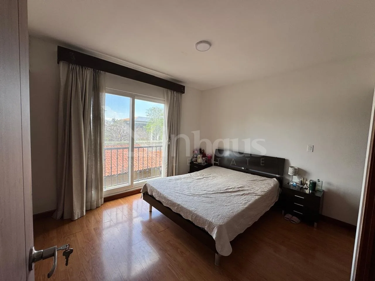 En venta apartamento de dos habitaciones en Bello Horizonte, Escazú - foto 5