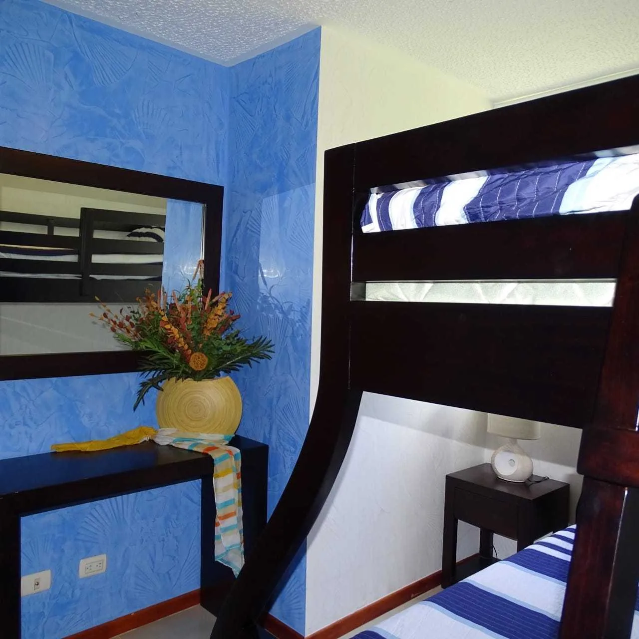 Se vende precioso apartamento en Jacó - foto 4