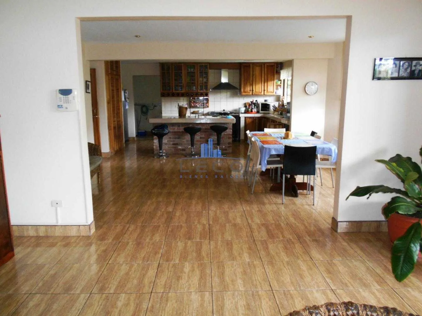Venta Casa 2 Plantas Residencial Cerrado Los Sitios Moravia - foto 6