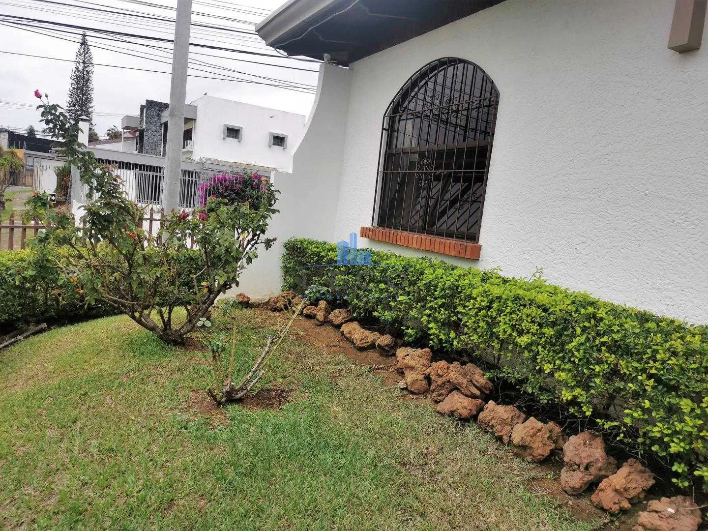 Venta Casa  La Guaria San José Moravia San Vicente - foto 2