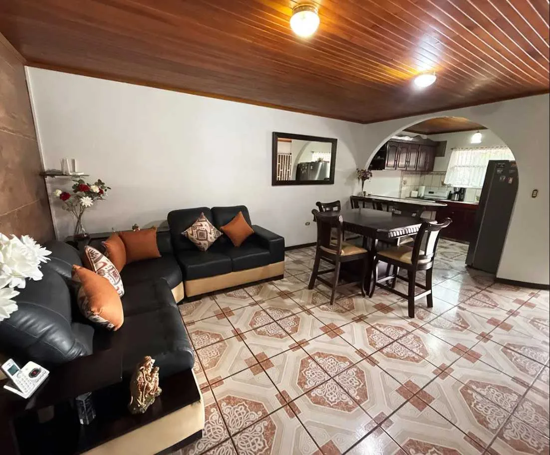 ¡GRAN OPORTUNIDAD, REBAJADA! Casa de 3 Habitaciones en Residencial Lisboa, Alajuela - foto 3