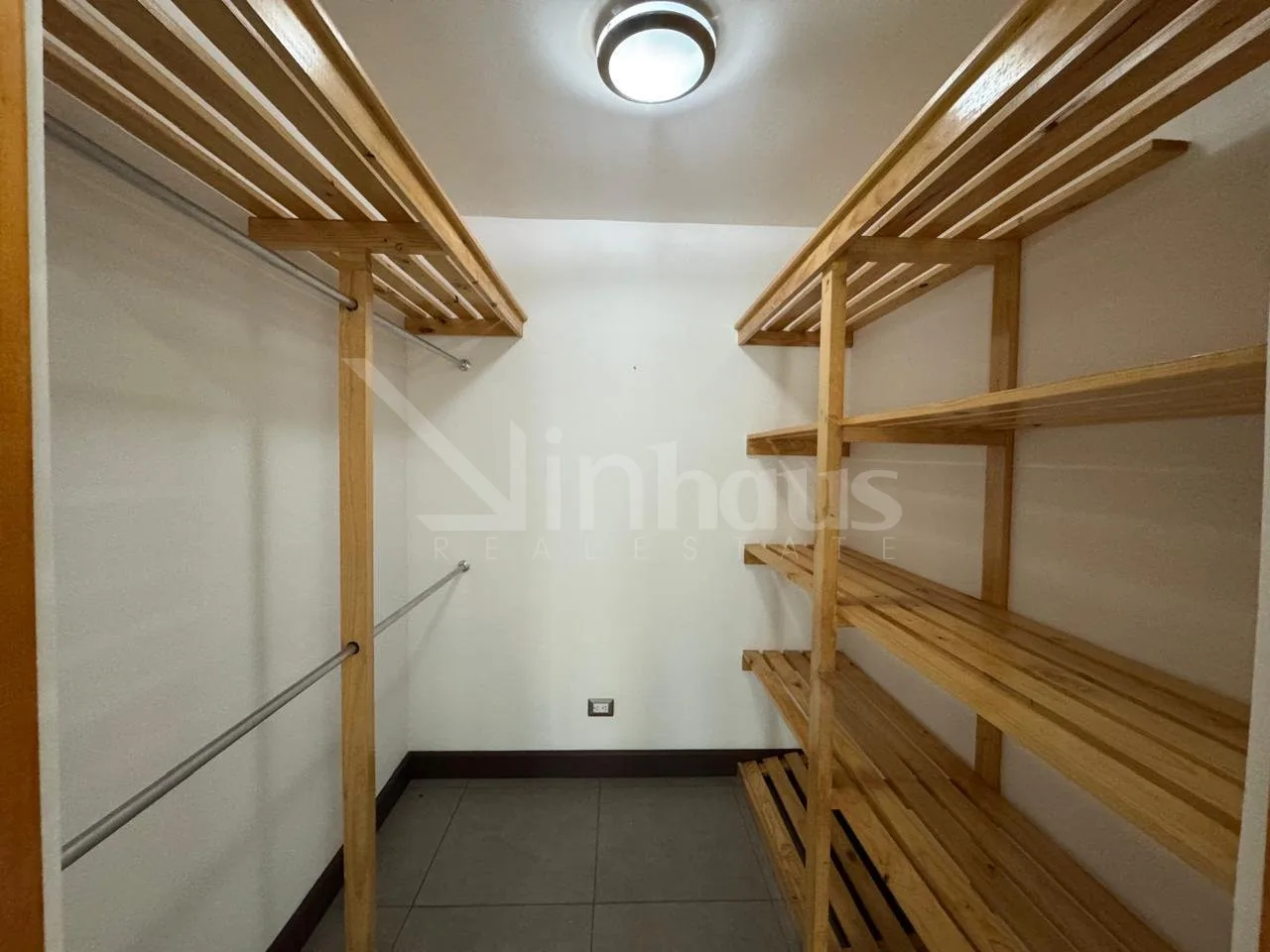 Se alquila casa en residencial, en Bello Horizonte, Escazú - foto 5