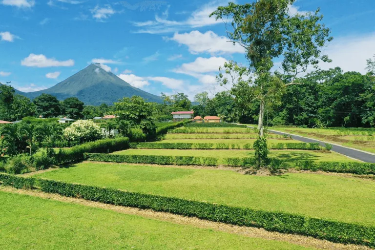 Construya La Casa De Sus Sueños Con Vista Al Volcan Arenal - foto 5