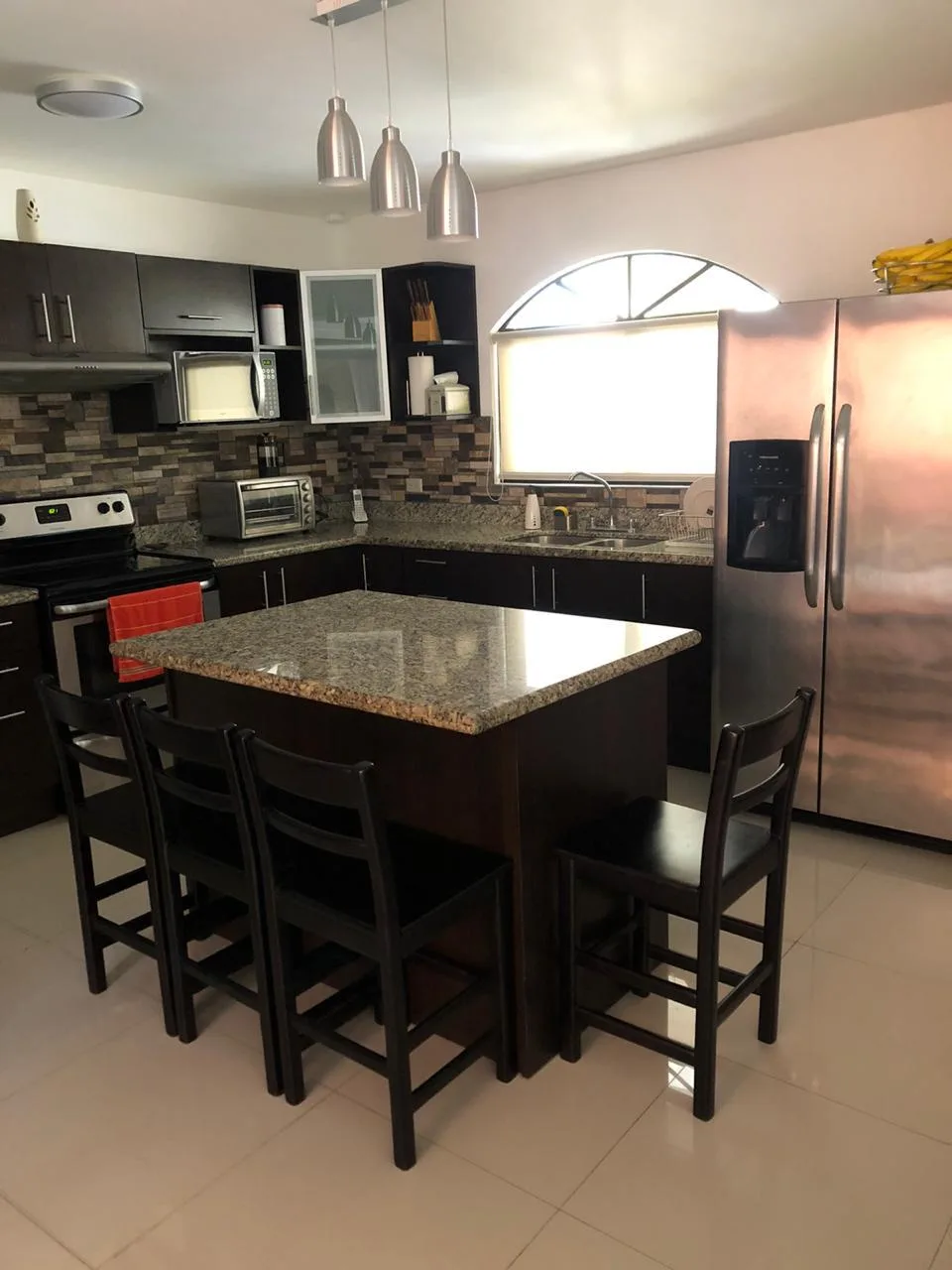 Se Vende Bella Casa De Arquitectura Moderna En San Antonio De Escazú