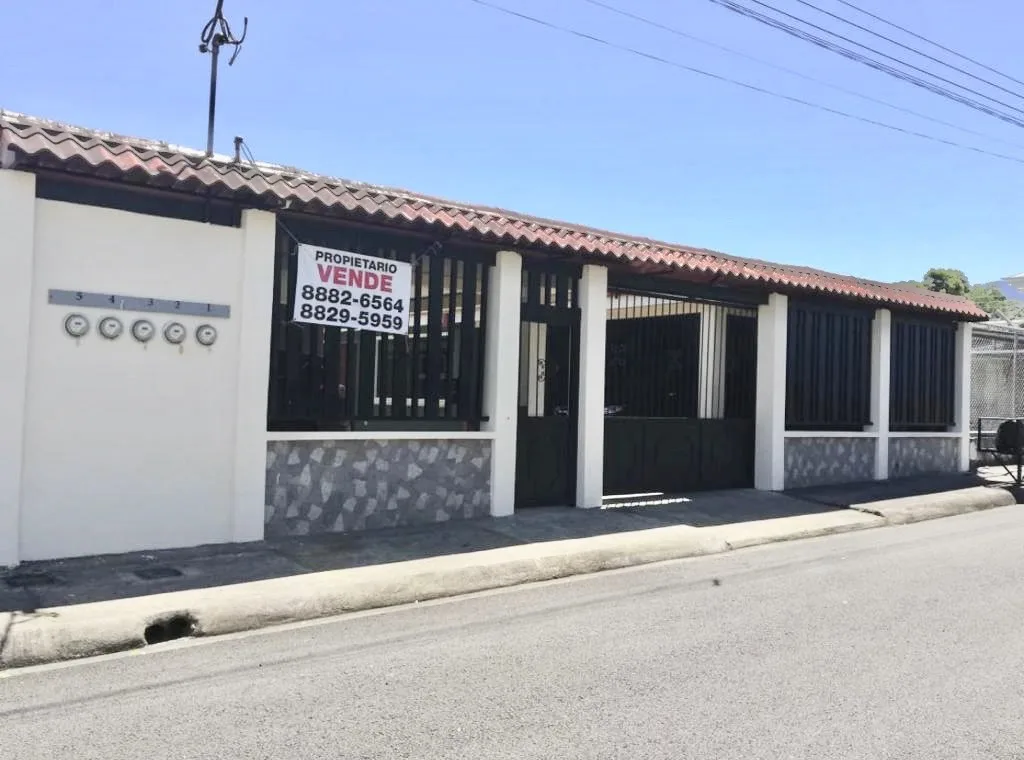 GRAN OPORTUNIDAD GUAPILES Propiedad con 4 apartamentos. Precio Venta; US$ 184.000