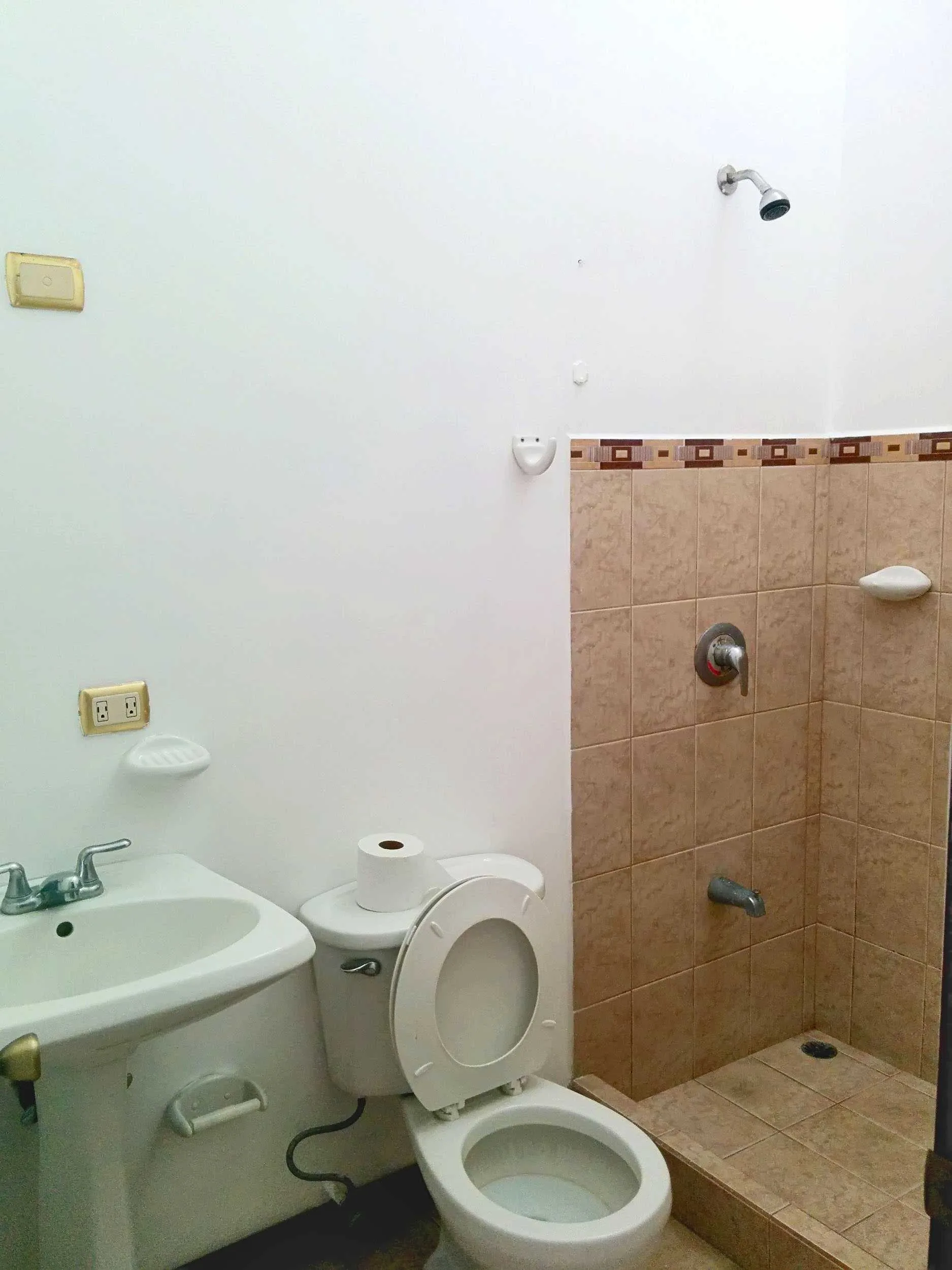 ALQUILER DE APARTAMENTO EN ALAJUELA - foto 6