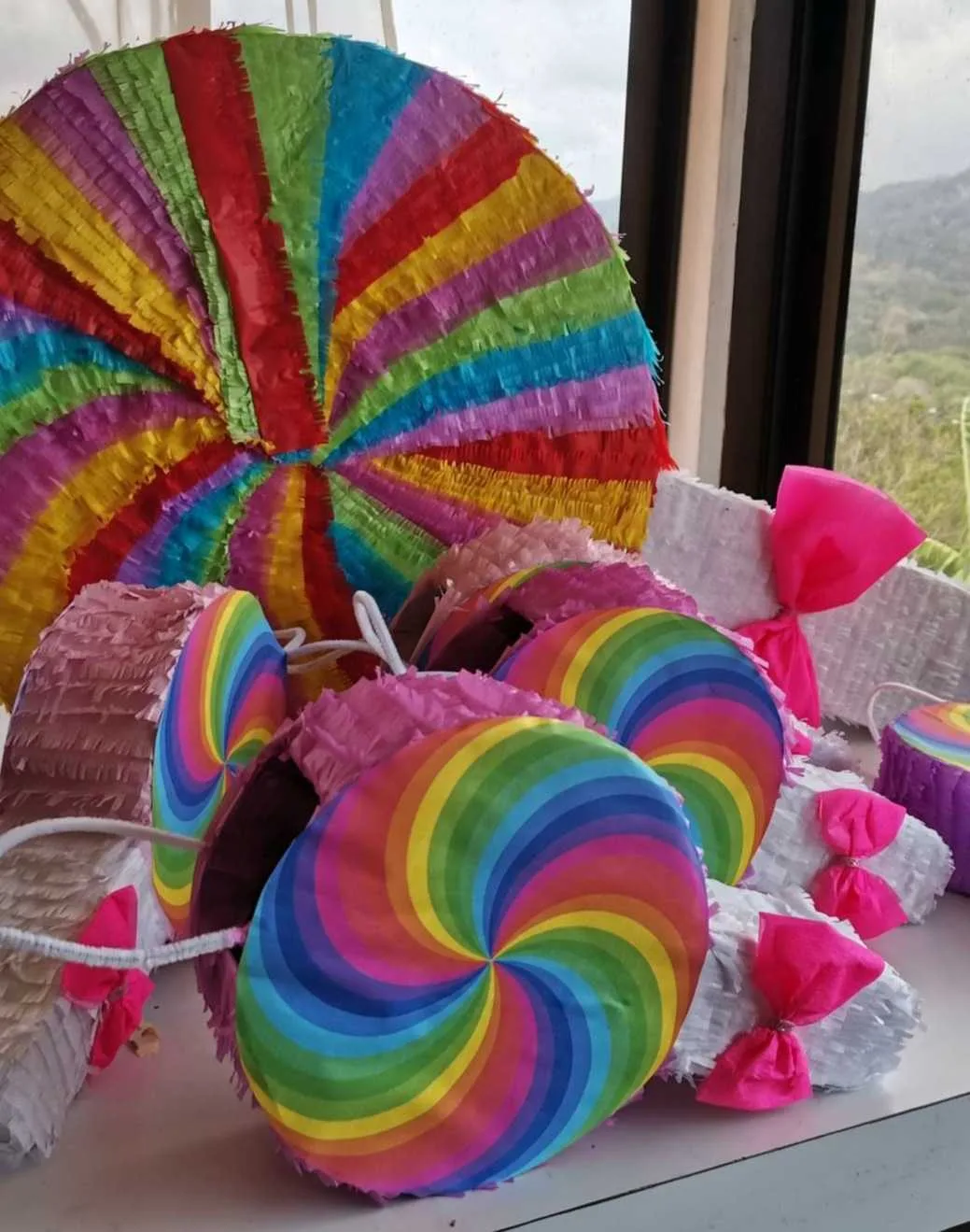 PIÑATAS Y BOLSITAS MIVE - foto 3