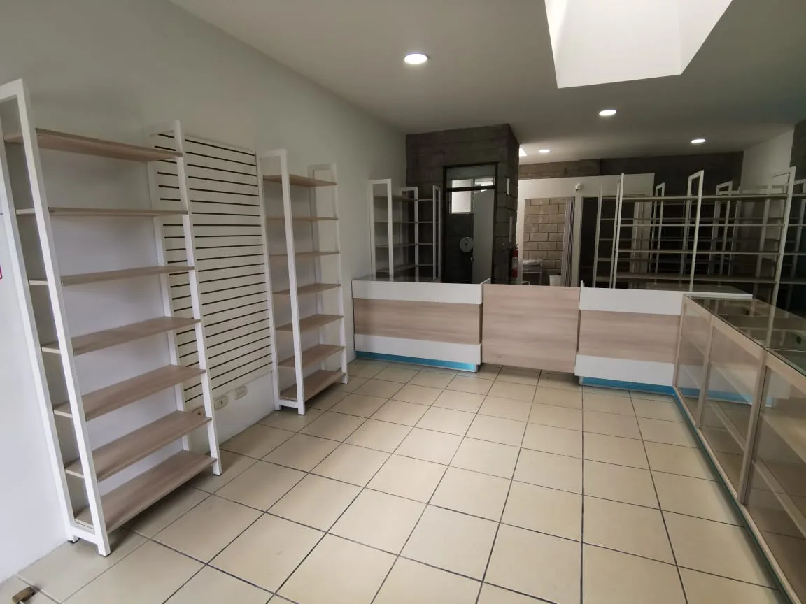 Se Fabrican Muebles de Farmacia Hechos a la Medida