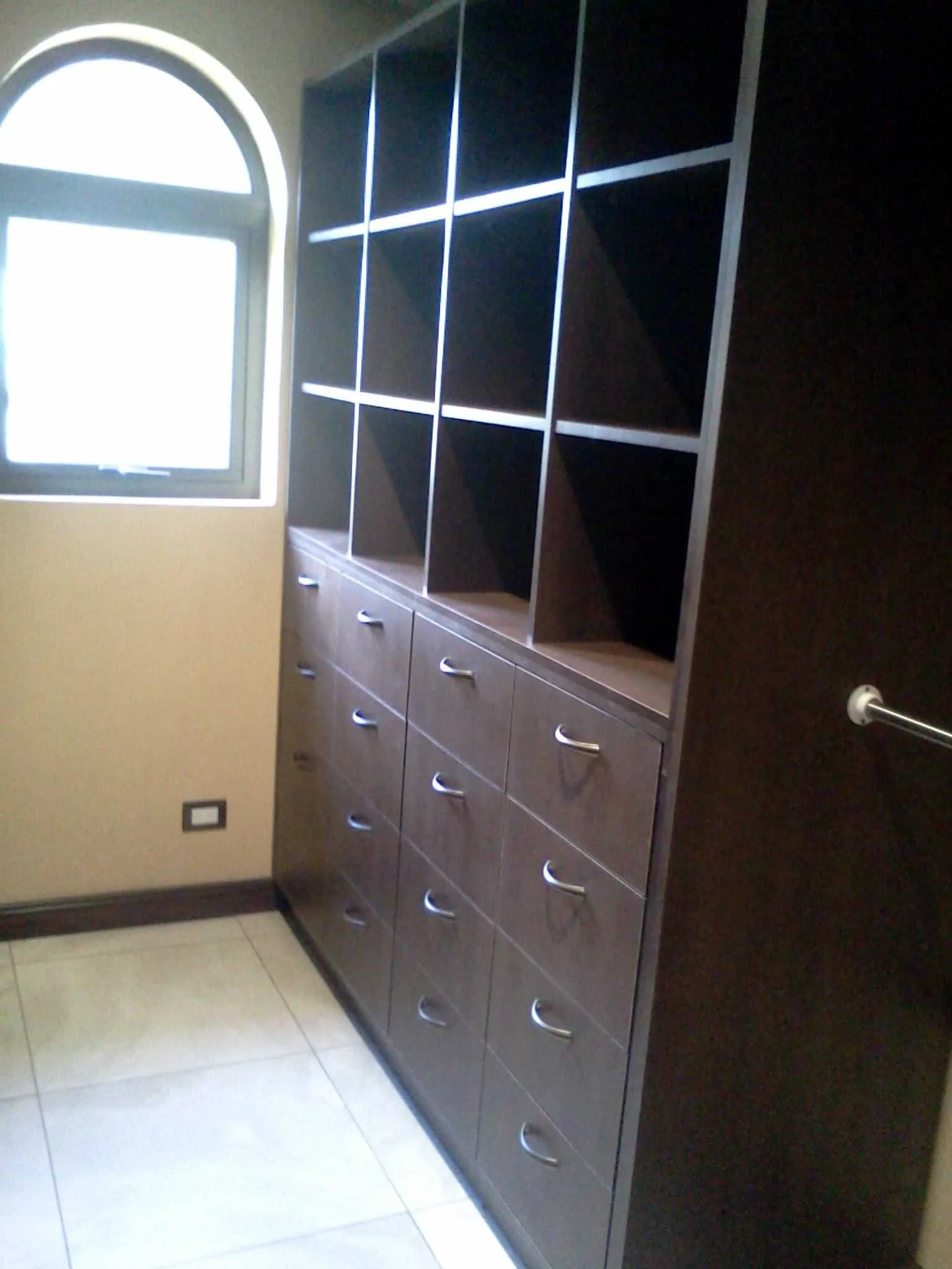 Transforma tu hogar con nuestros modernos closets! - foto 2