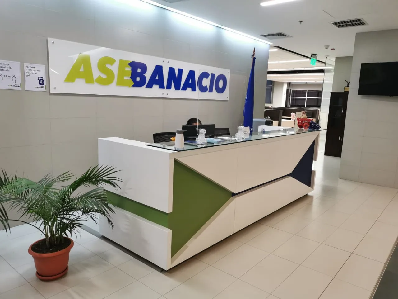 Se Fabrican Muebles Para Clínicas Recepción Hechos a la Medida