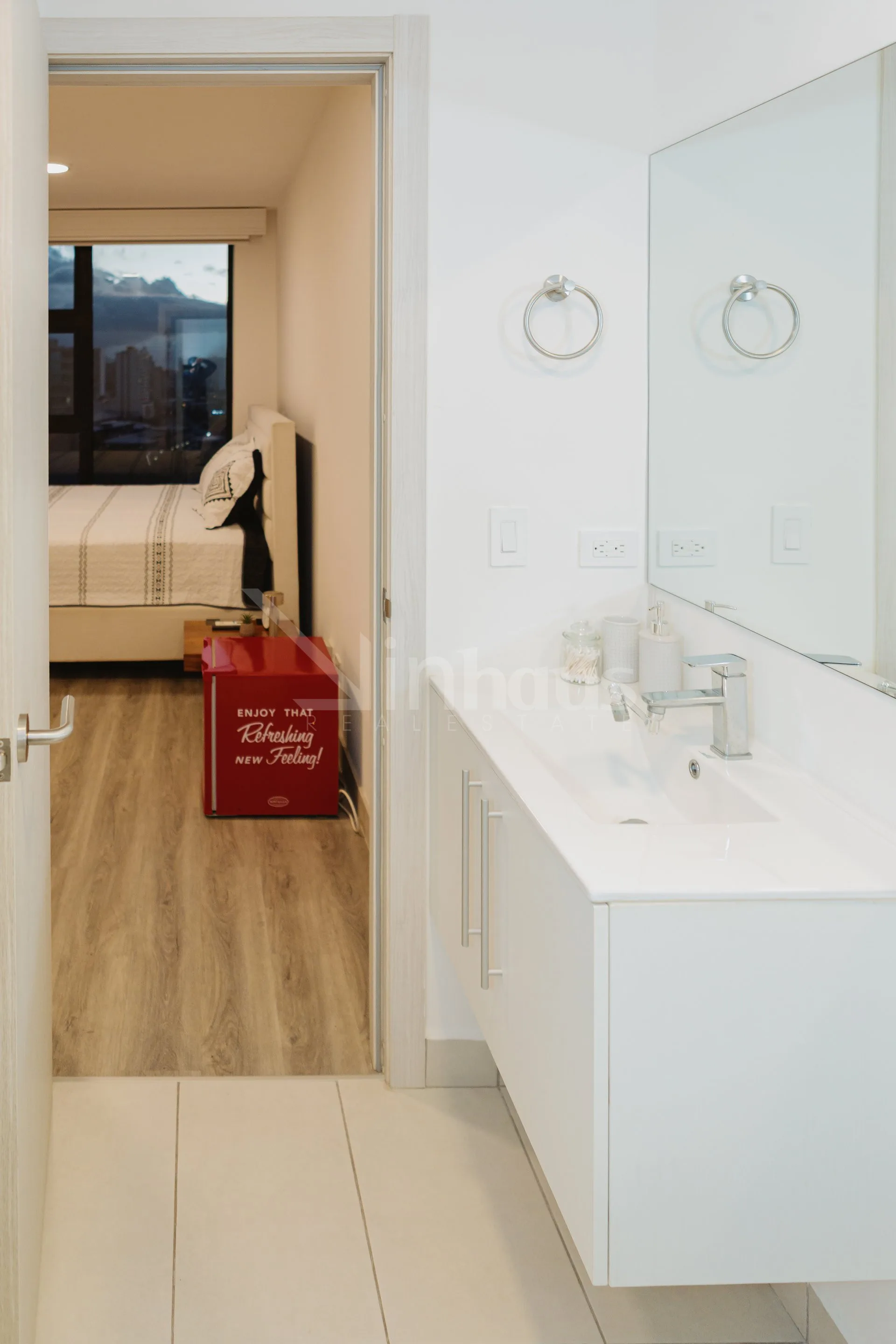 Alquiler de apartamento amueblado en Núcleo Sabana - foto 2
