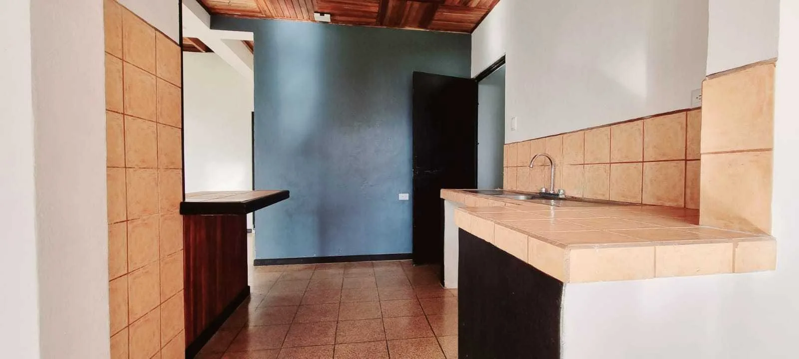 Casa en Venta en El Carmen de Guadalupe, San José. - foto 5