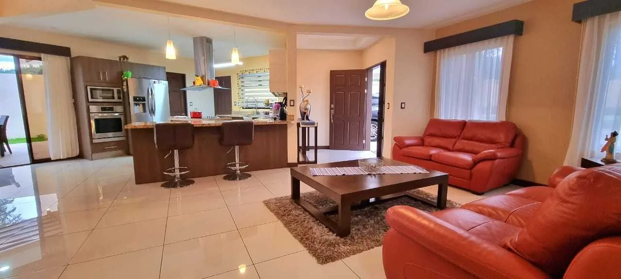 Se Vende Casa en El Guarco de Cartago. - foto 2