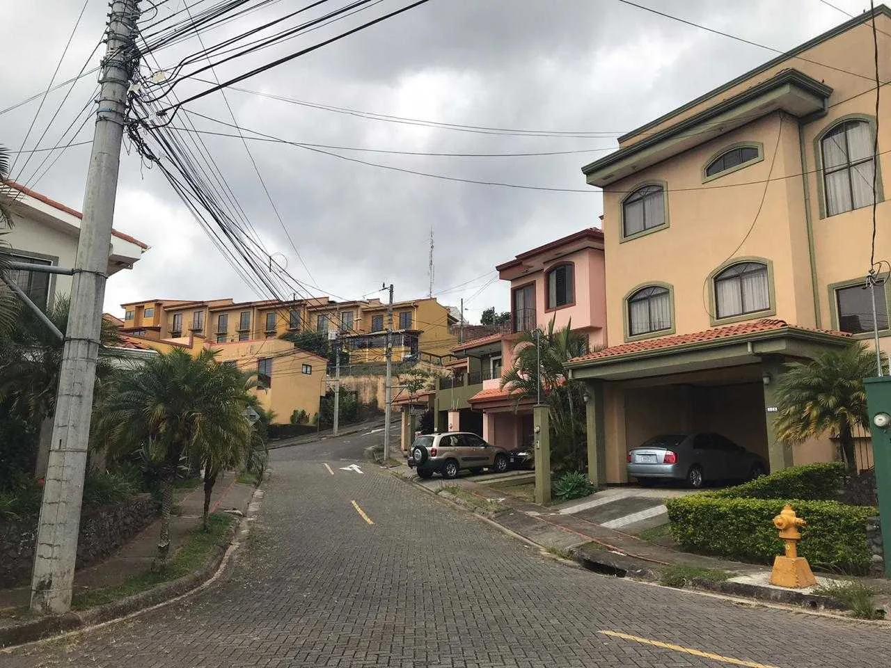 Se Vende Casa en San Rafael de Moravia, San José. - foto 3
