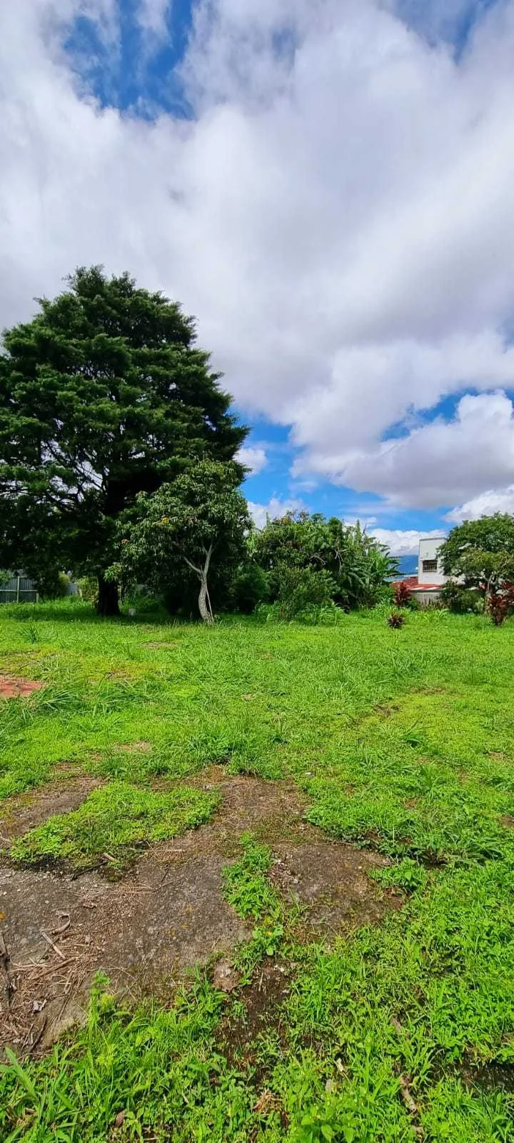 Se Vende Lote en Llorente de Tibás, San José. - foto 6