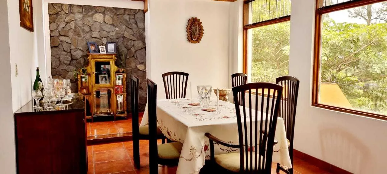 Se Vende Apartamento al final de boulevard de Rohrmoser, San José. - foto 5