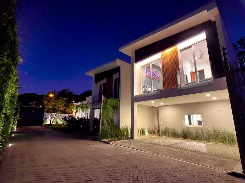 Se Vende Casa en Ciudad Colón de Mora, San José. - foto 2