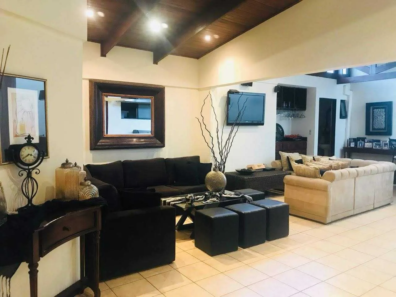 Se Vende Casa en Los Colegios Sur Moravia, San José. - foto 5