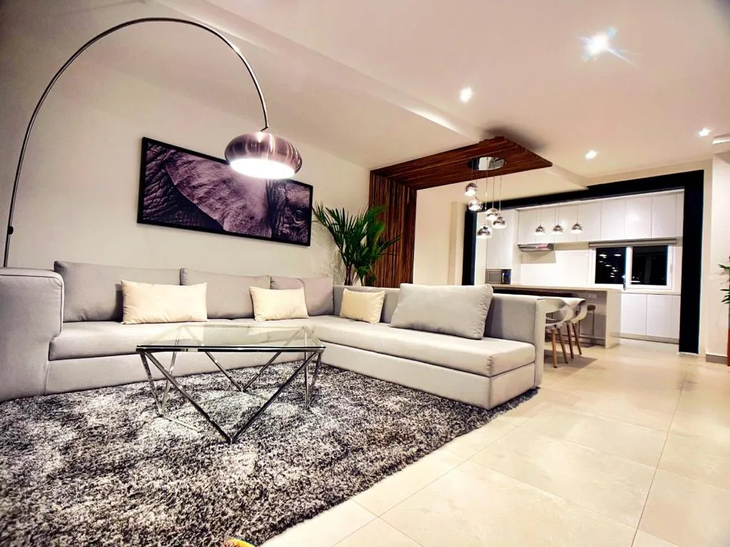 Se Vende Casa en Ciudad Colón de Mora, San José.