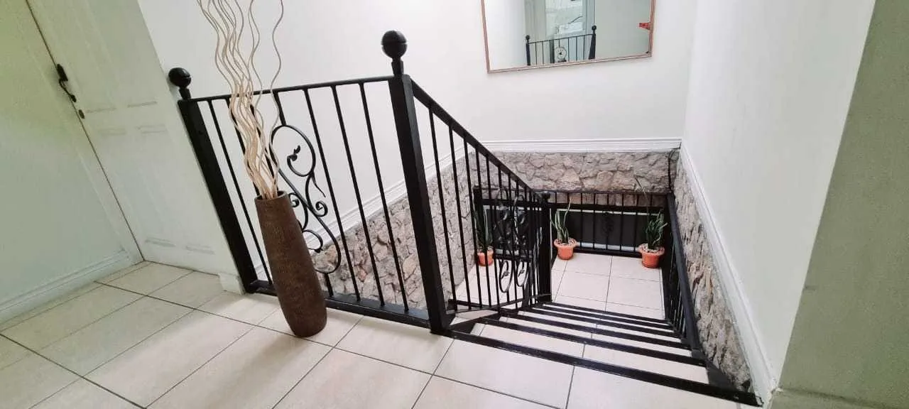 Edificio de Apartamentos en Venta, al final boulevard Rohrmoser. - foto 5