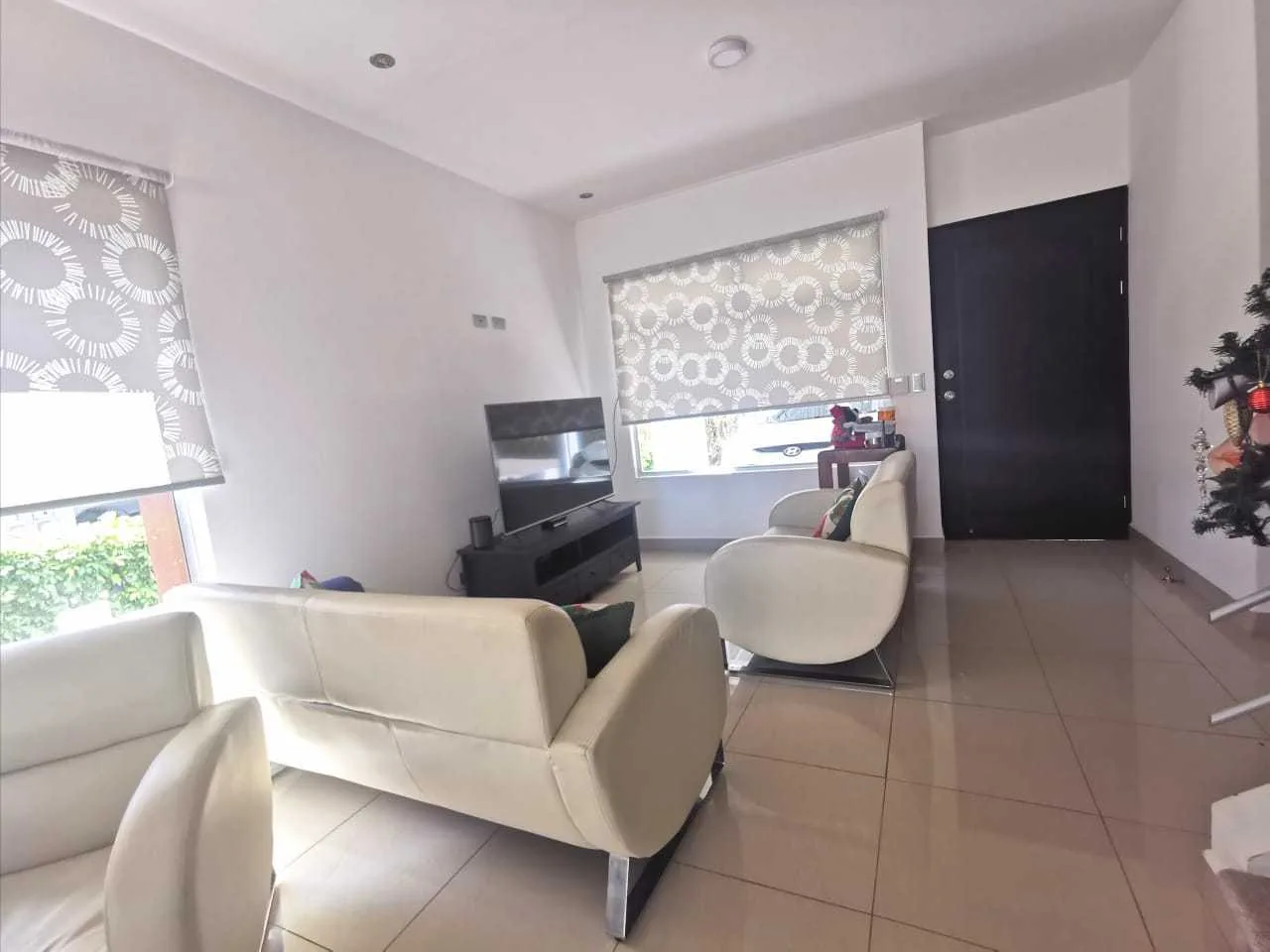 Se Vende Casa en Condominio, Tibás, San José - foto 2