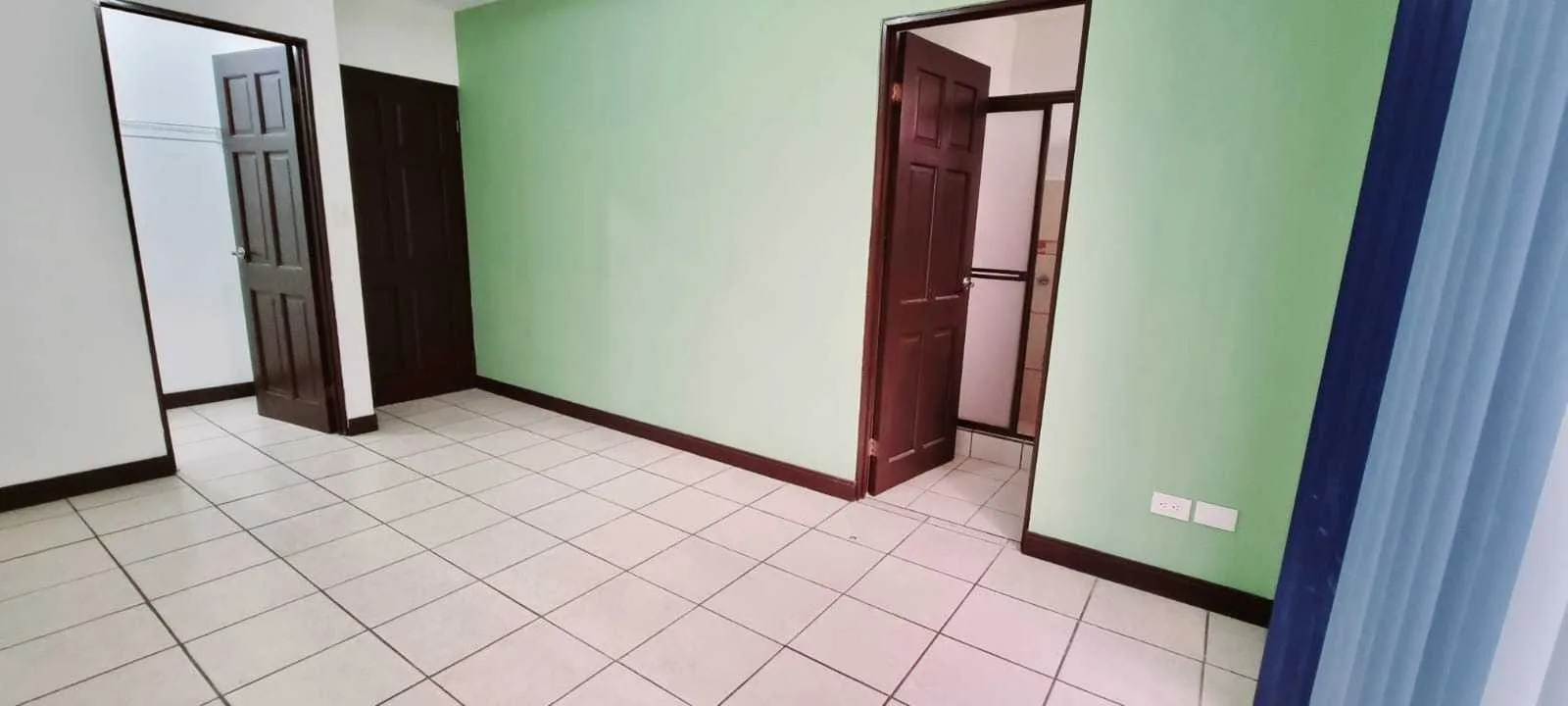 Casa en Venta en La Trinidad de Moravia, San José. - foto 3
